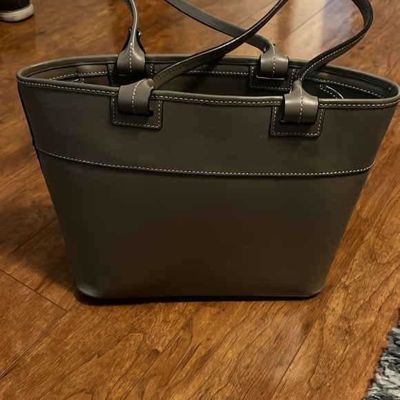 Dooney & Bourke Quincey Beacon Tote - Picture 5 of 10